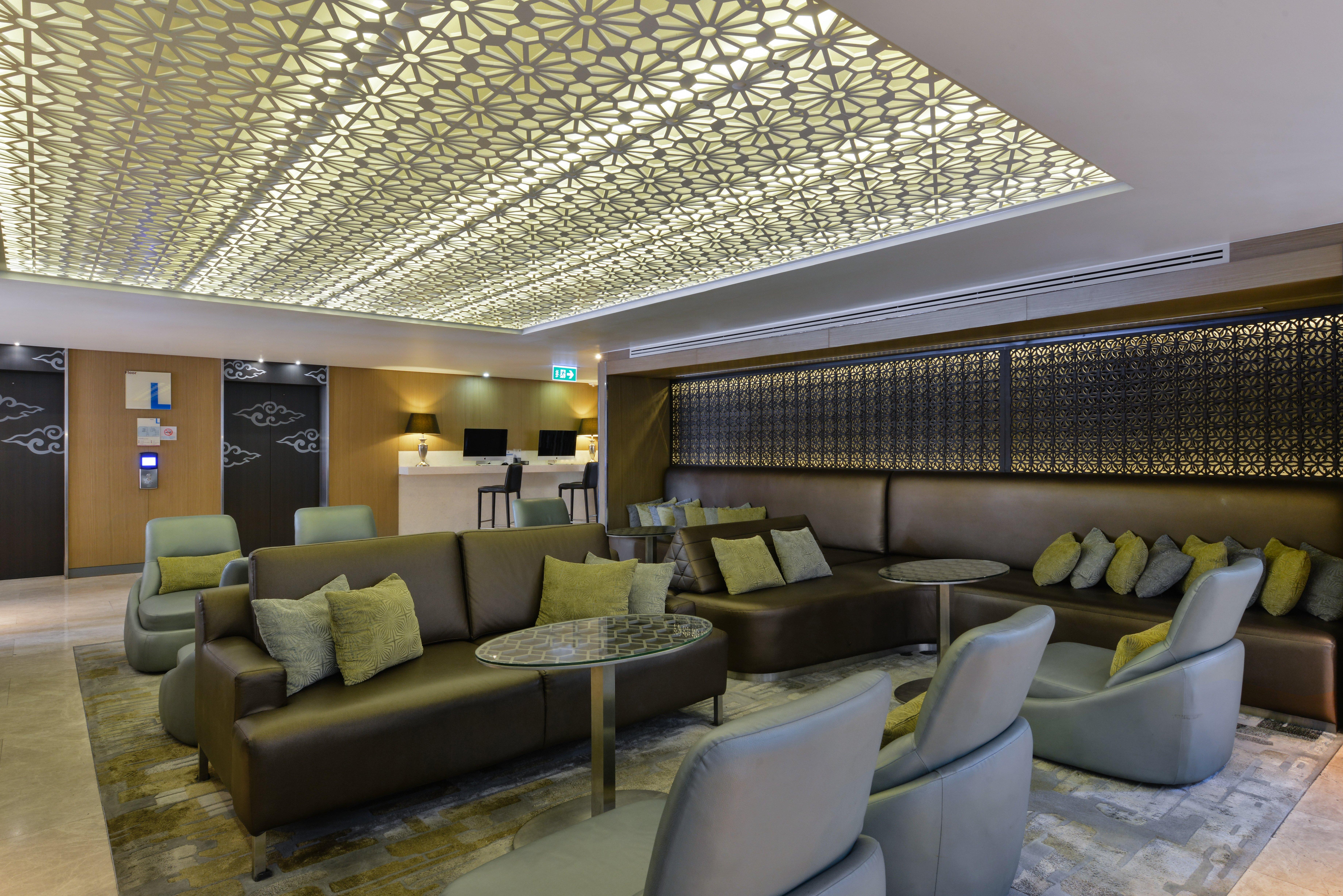 Holiday Inn Express Bangkok Sukhumvit 11 By Ihg Bagian luar foto