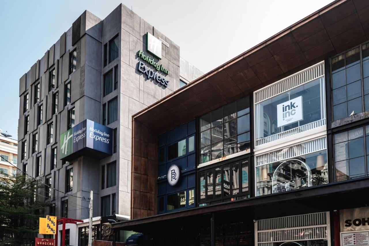 Holiday Inn Express Bangkok Sukhumvit 11 By Ihg Bagian luar foto